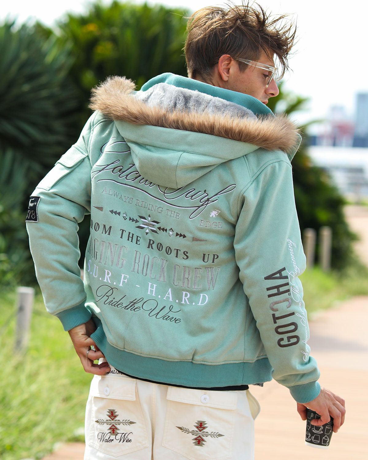 グリーングレー：183cm/70kg(Lサイズ着用)