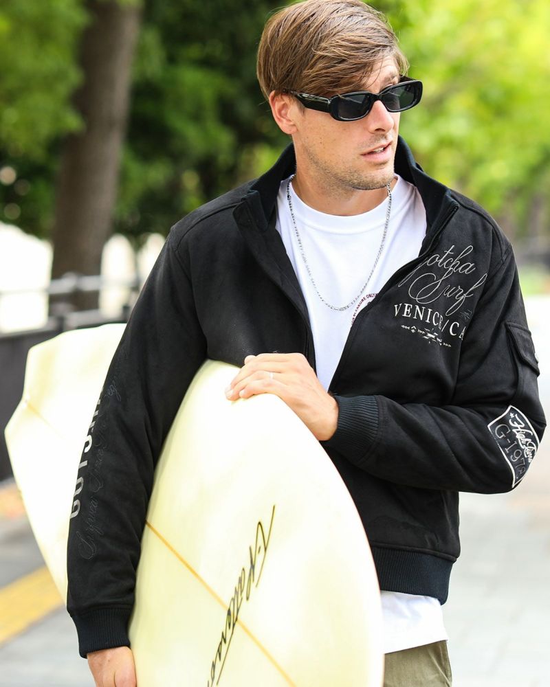 ブラック：183cm/70kg(Lサイズ着用)フード無しVer