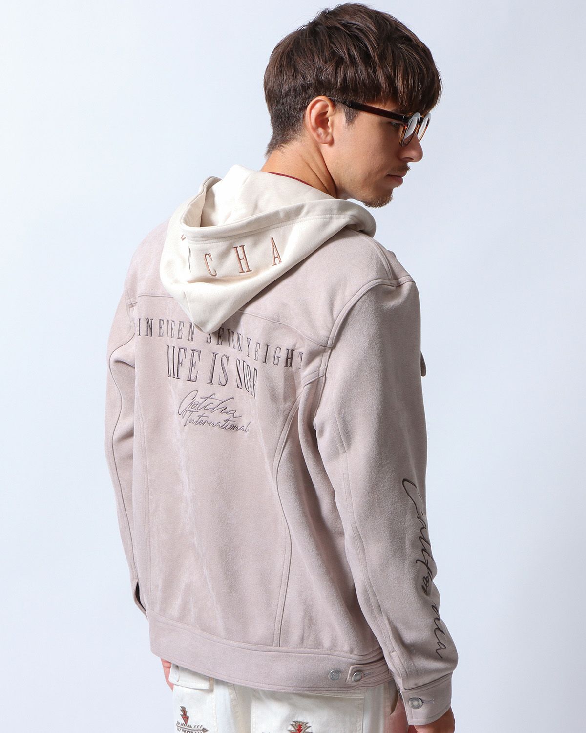 グレー：180cm/70kg(Lサイズ着用)