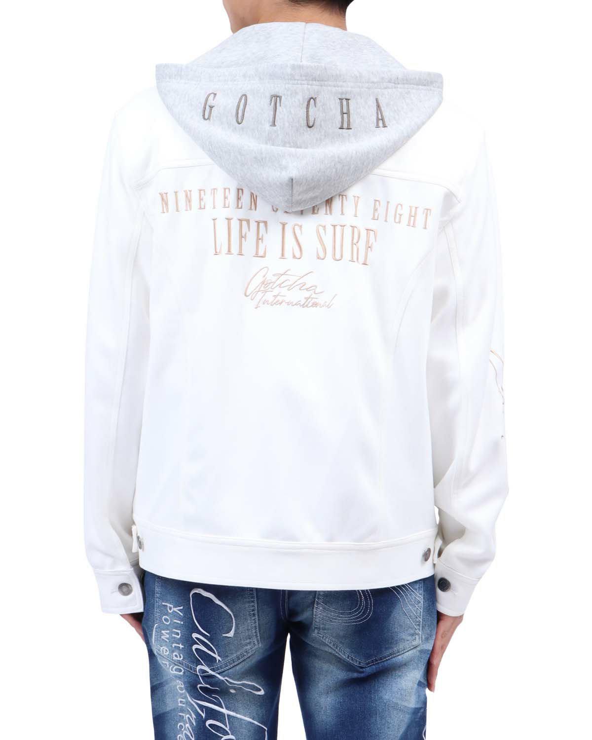 オフホワイト：173cm63kg(Lサイズ着用)