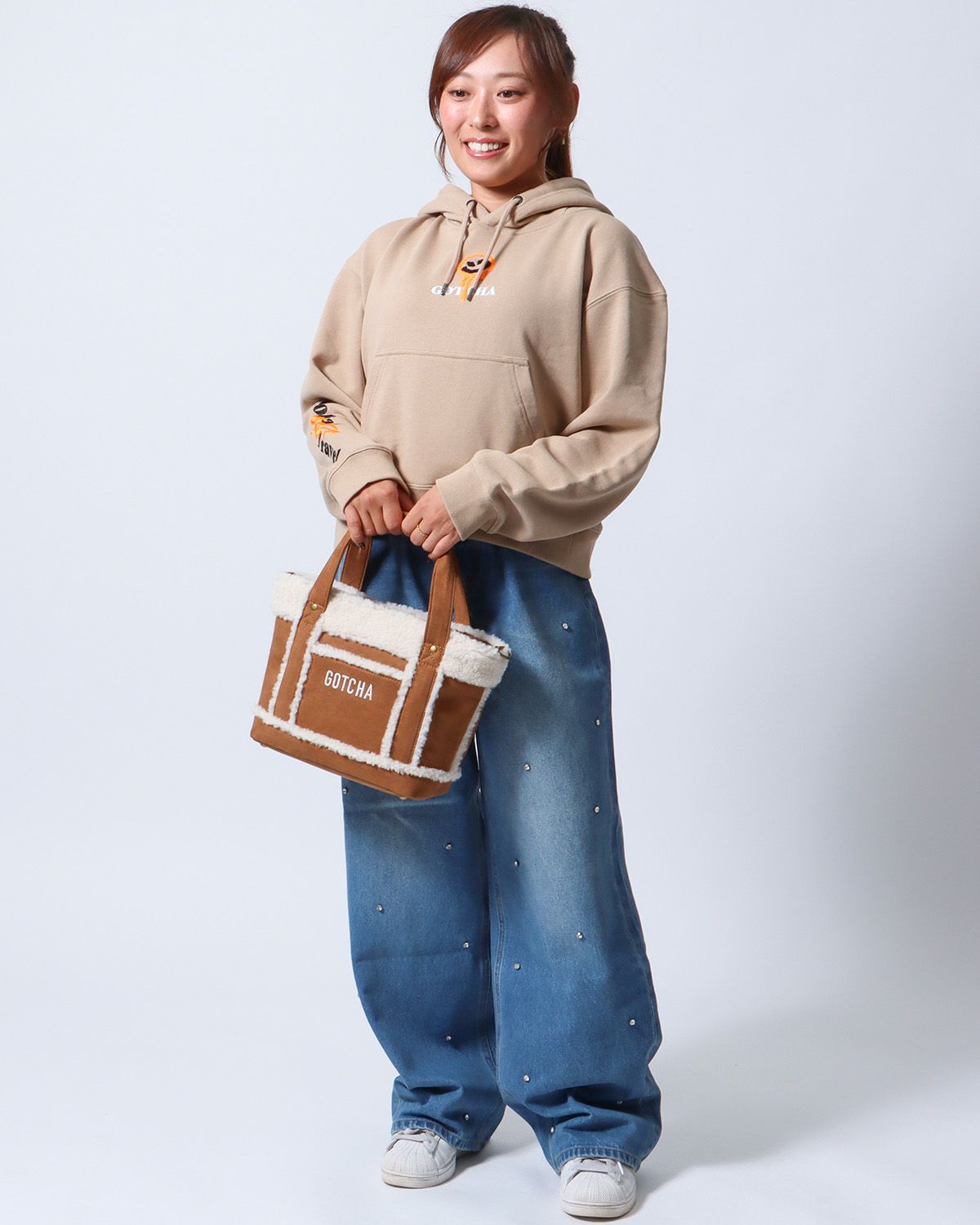 ベージュ：154cm(Mサイズ着用)