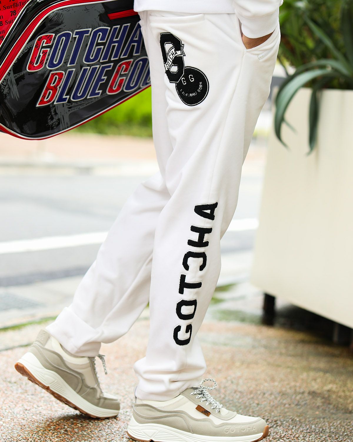 ホワイト：180cm/70kg(Lサイズ着用)