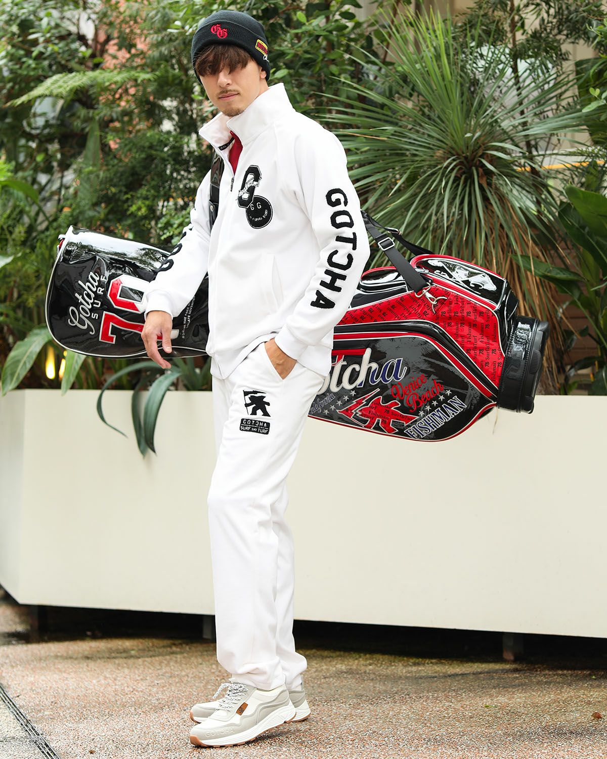 ホワイト：180cm/70kg(Lサイズ着用)