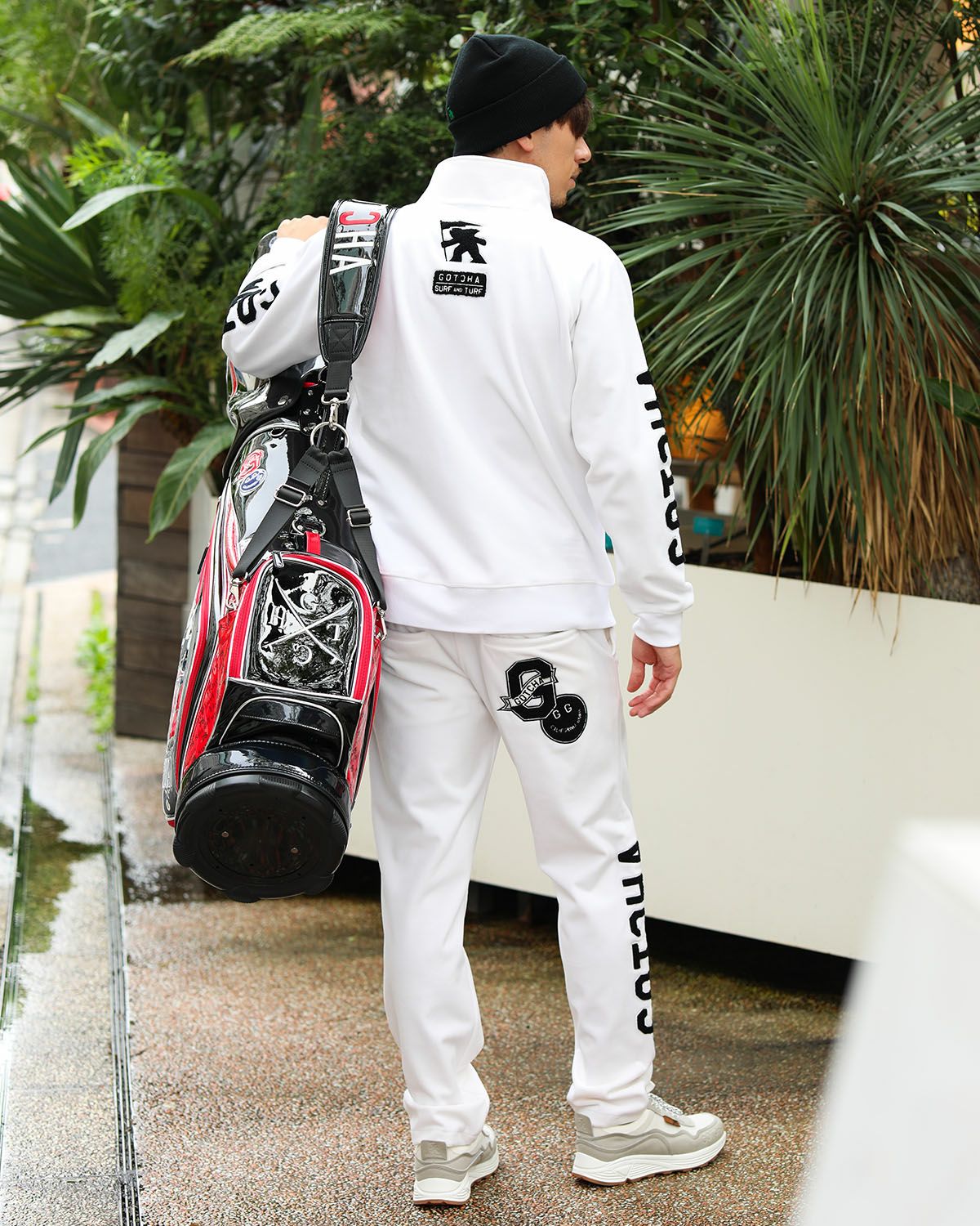 ホワイト：180cm/70kg(Lサイズ着用)