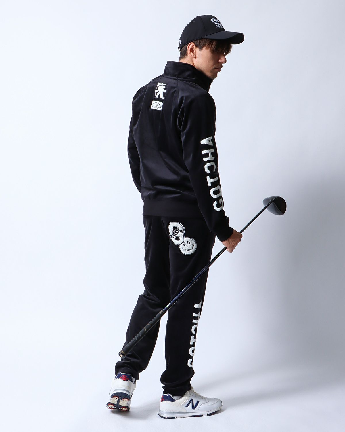 ブラック：180cm/70kg(Lサイズ着用)