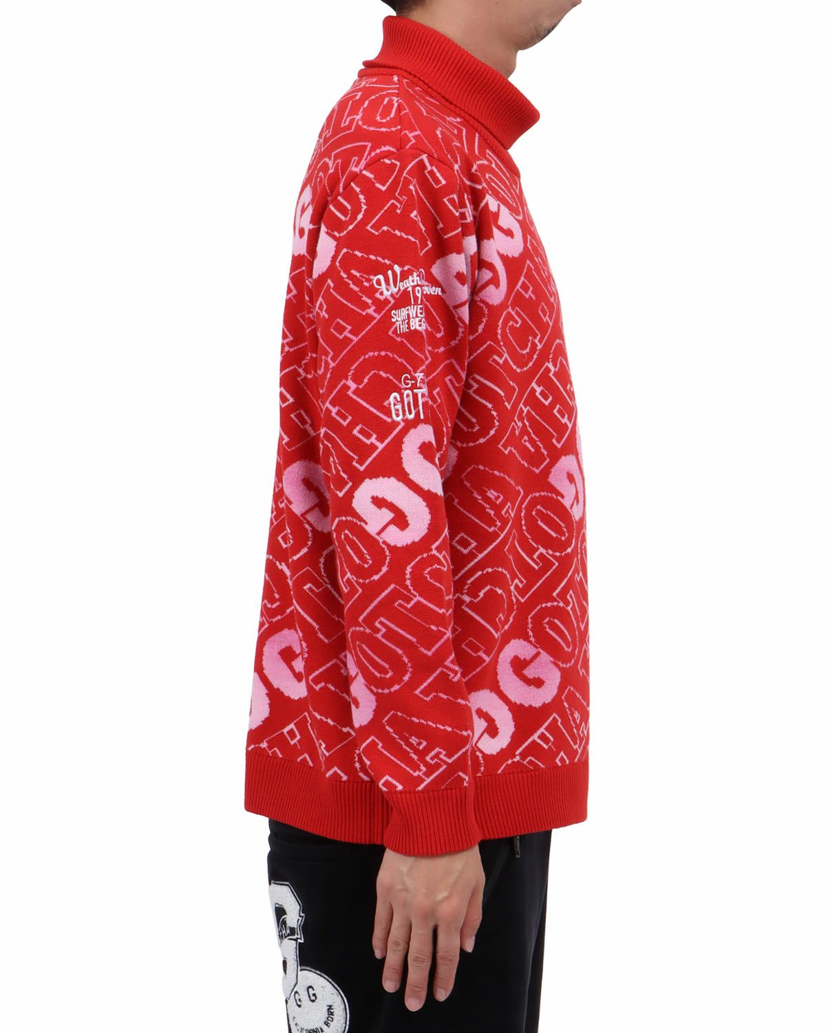 レッド：174cm62kg(Lサイズ着用)