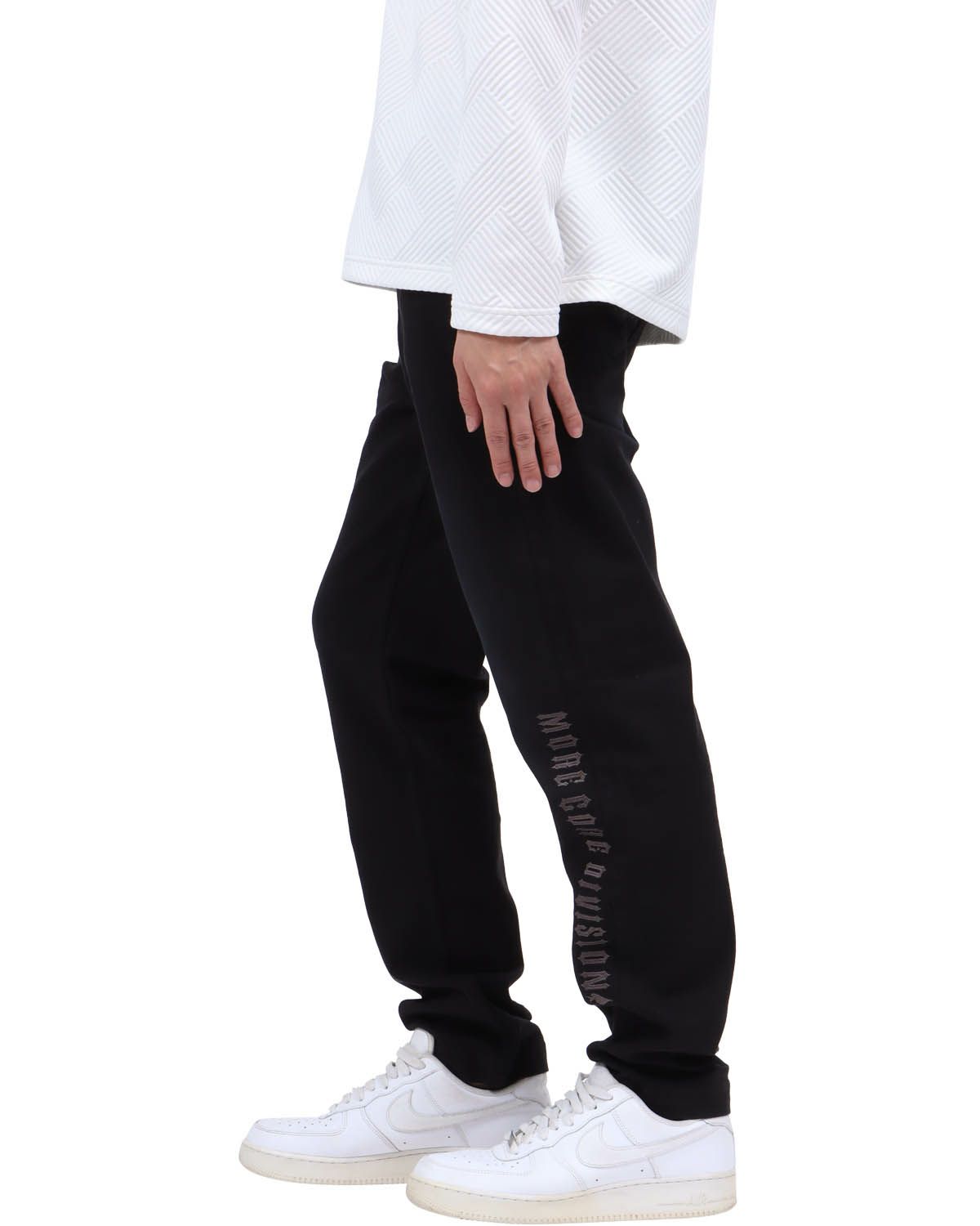 ブラック：174cm62kg(Lサイズ着用)