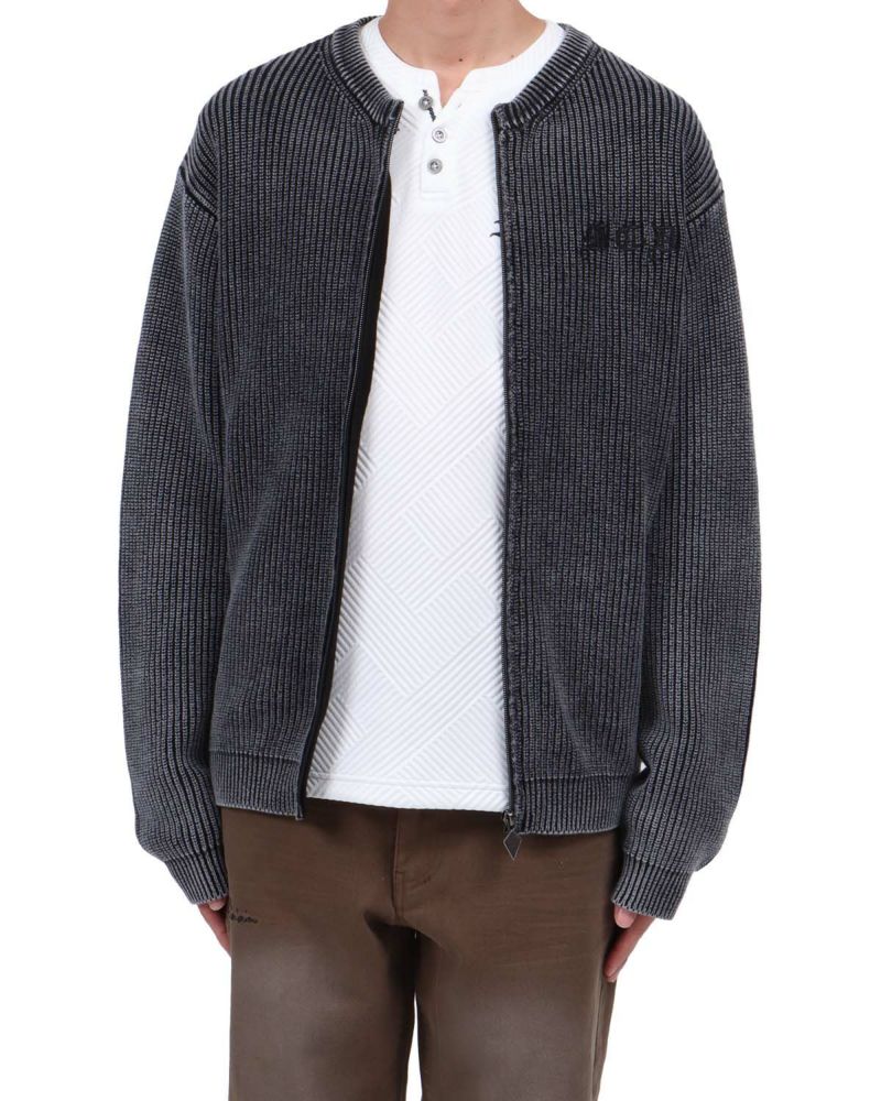 ブラック：174cm62kg(Lサイズ着用)