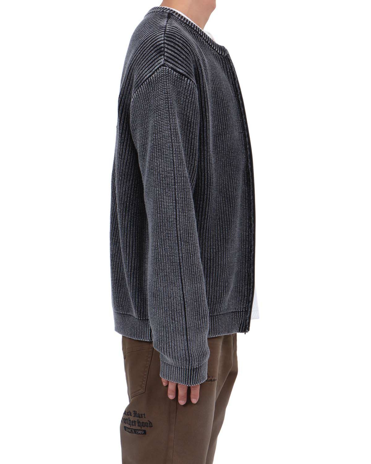 ブラック：174cm62kg(Lサイズ着用)