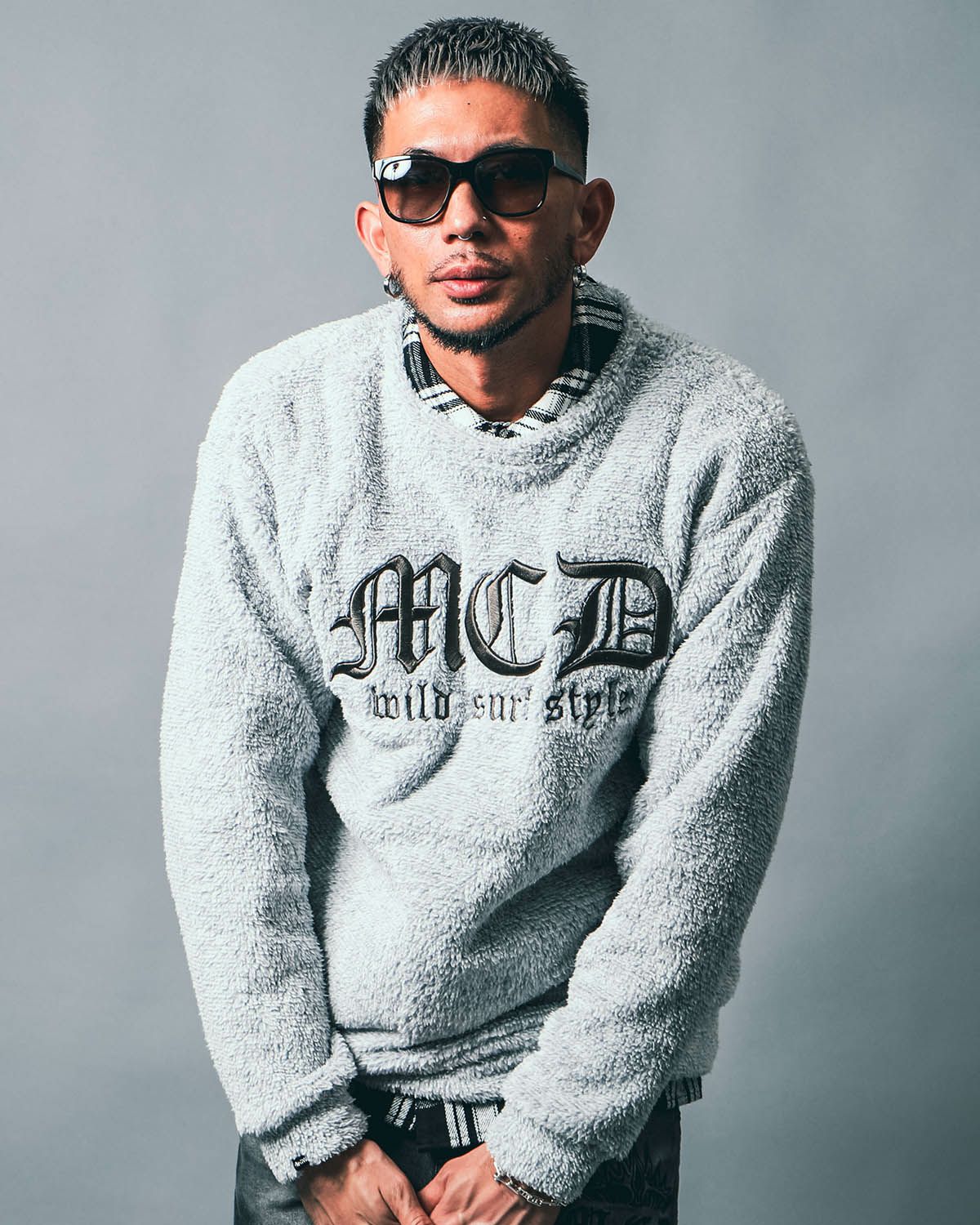 ホワイト:183cm(XLサイズ着用)