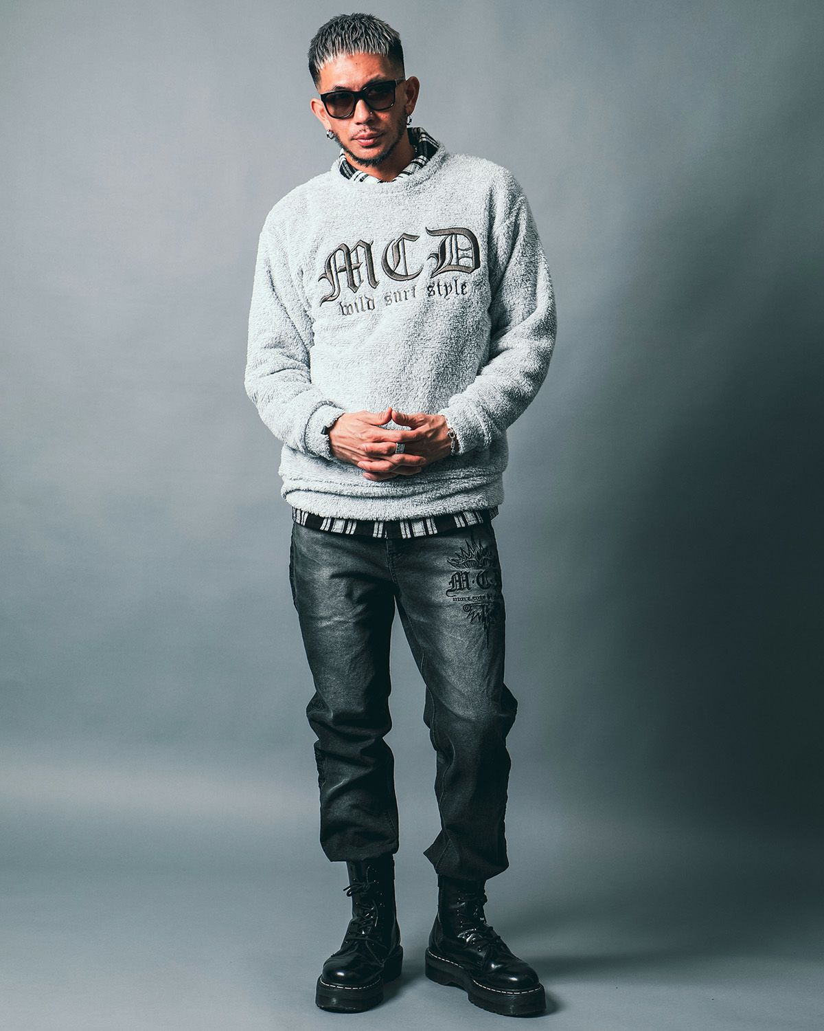 ホワイト:183cm(XLサイズ着用)