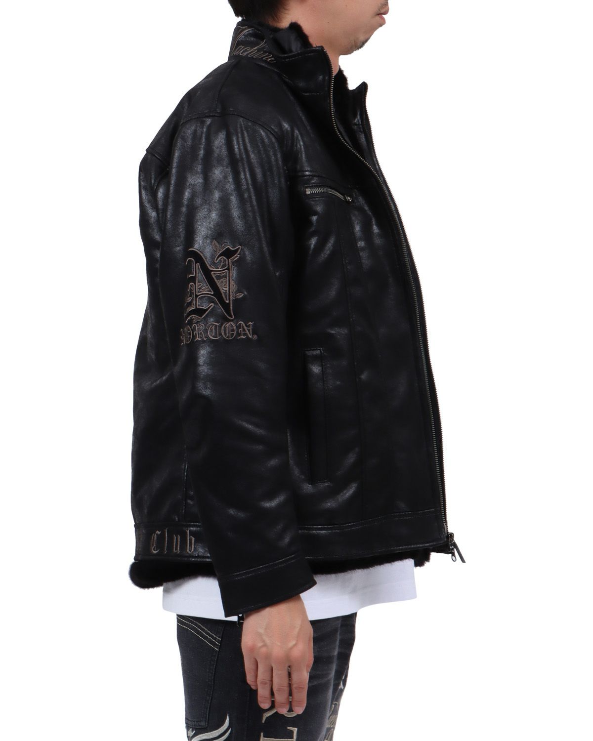 ブラック：174cm62kg(Lサイズ着用)