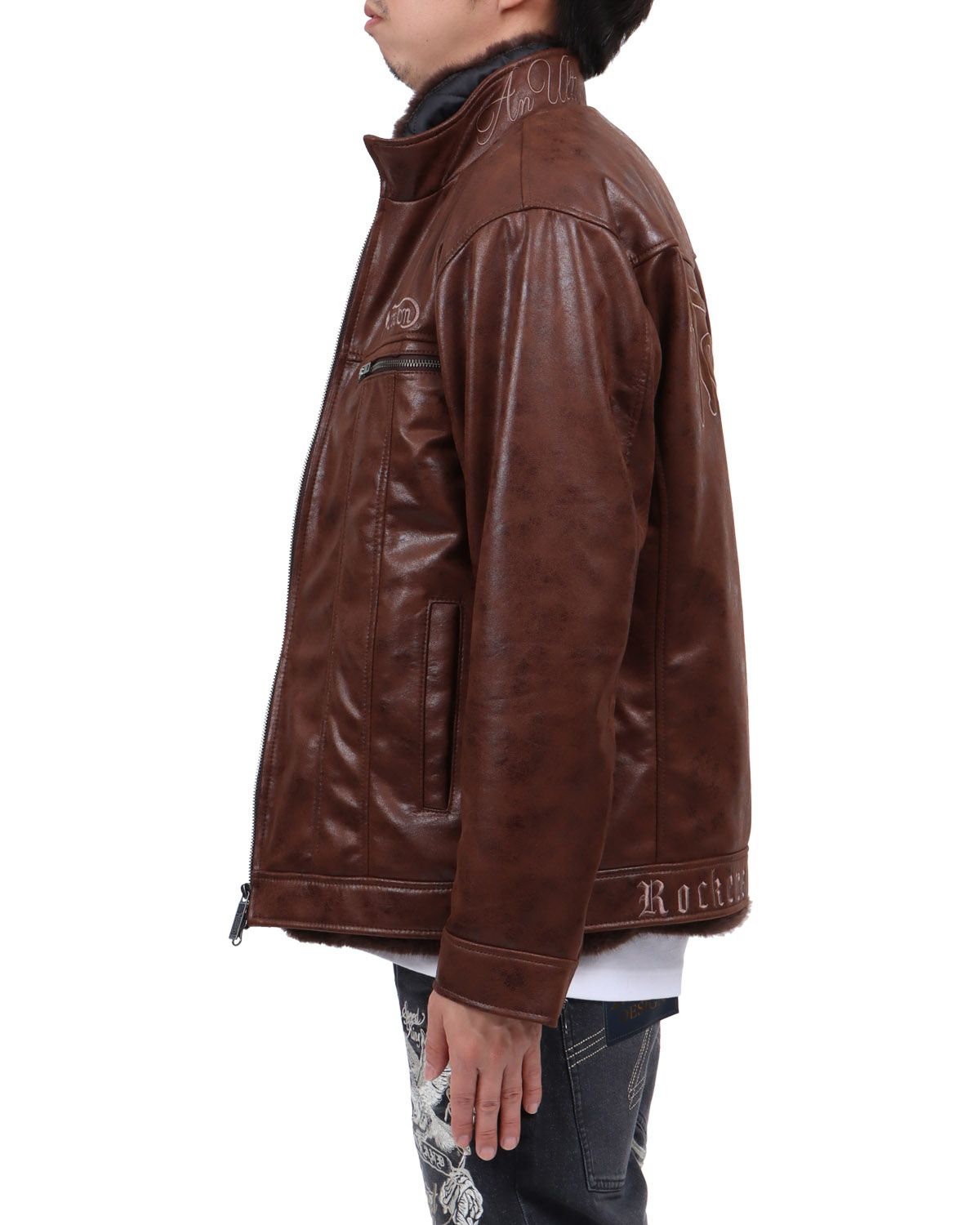 ブラウン：174cm62kg(Lサイズ着用)