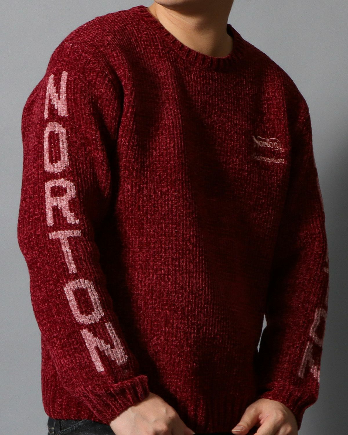 ワイン：178cm/75kg(Lサイズ着用)