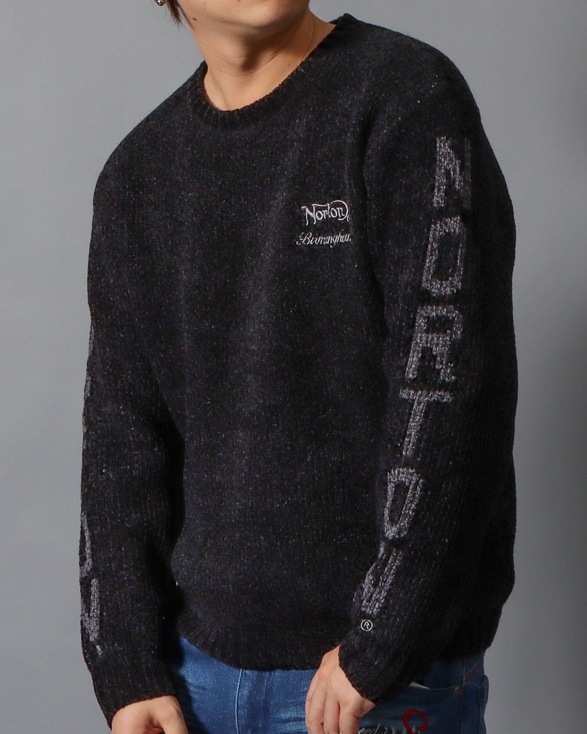 ブラック：178cm/75kg(Lサイズ着用)