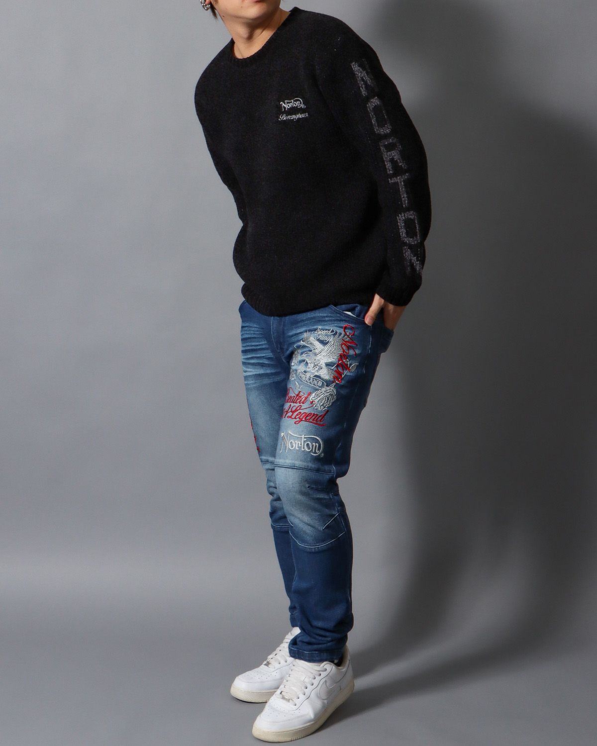 ブラック：178cm/75kg(Lサイズ着用)