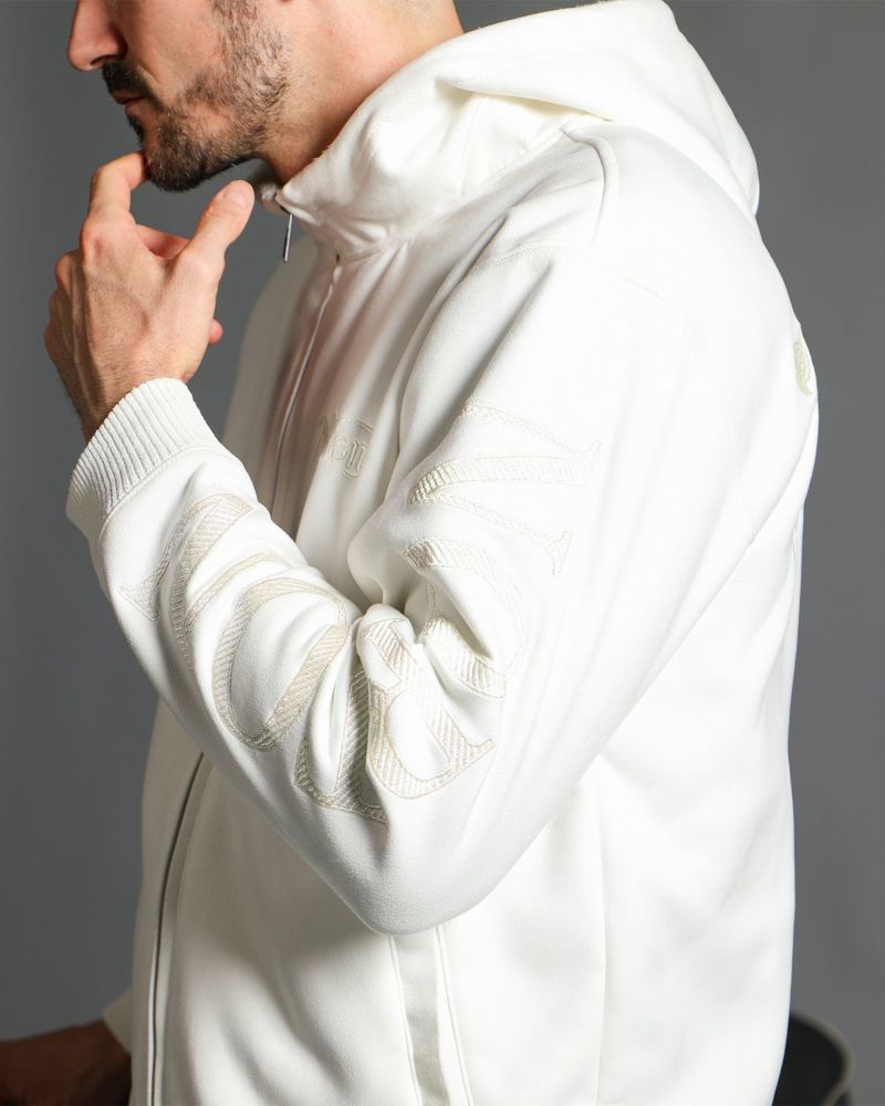 オフホワイト:186cm(Lサイズ着用)