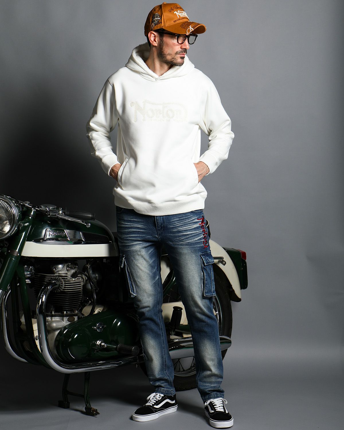 オフホワイト:186cm(Lサイズ着用)