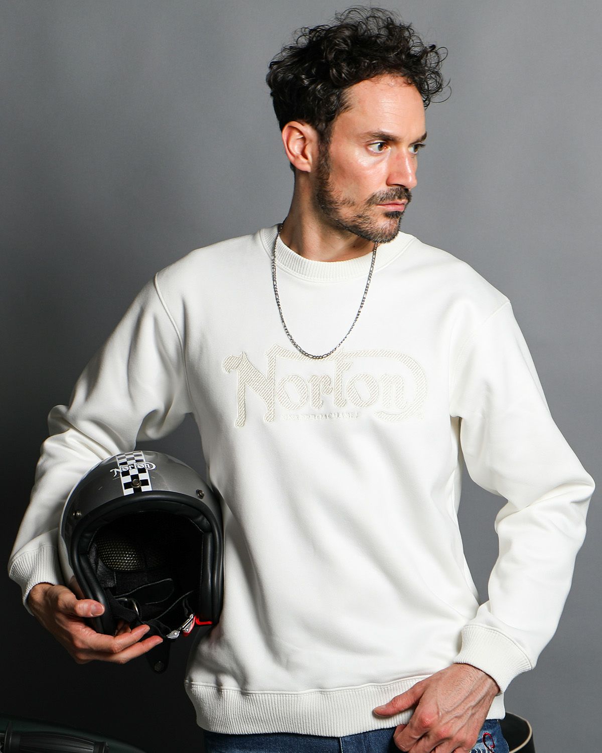 オフホワイト：186cm(Lサイズ着用)