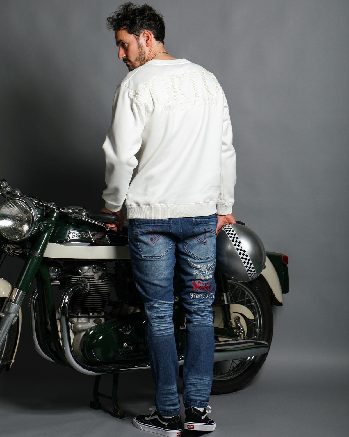 オフホワイト：186cm(Lサイズ着用)