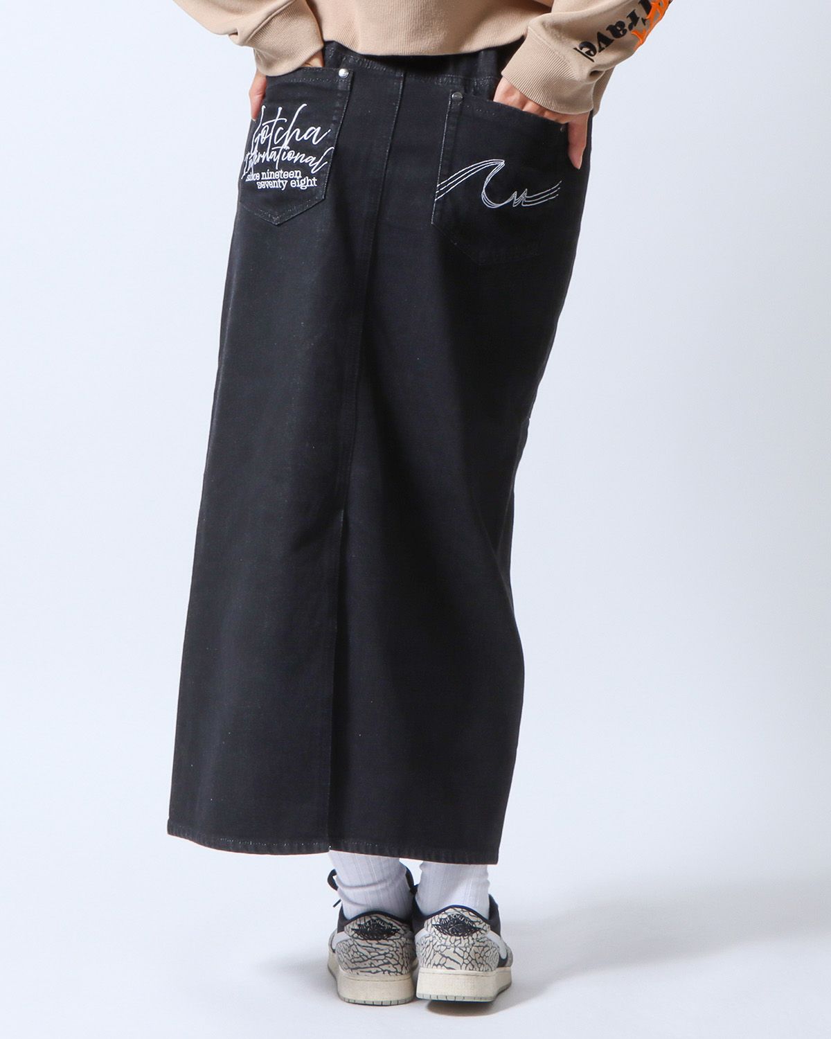 ブラック：167cm(Lサイズ着用)