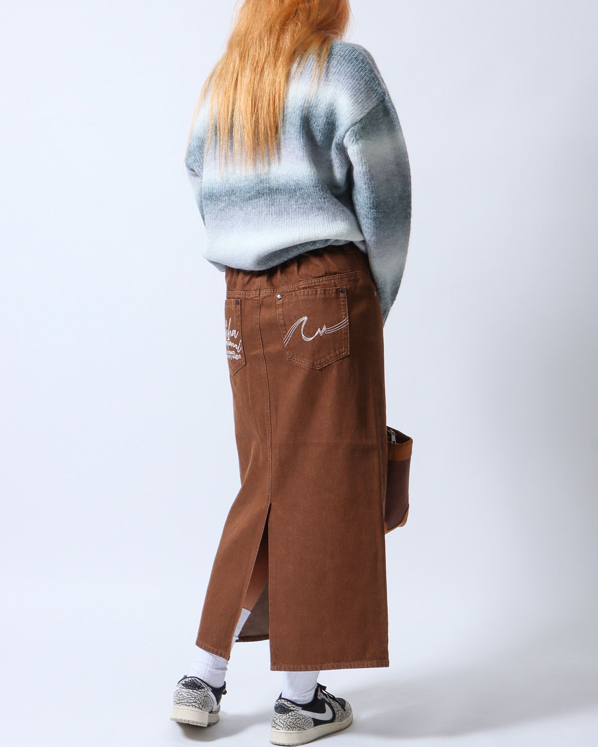 ブラウン：167cm(Lサイズ着用)