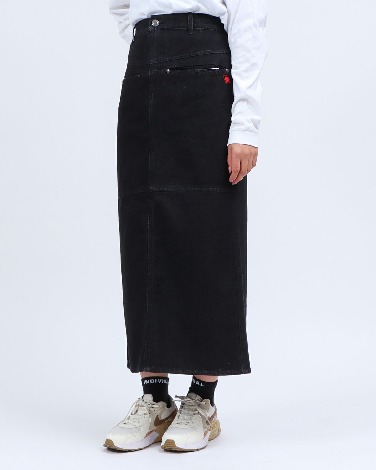 ブラック：161cm(Mサイズ着用)