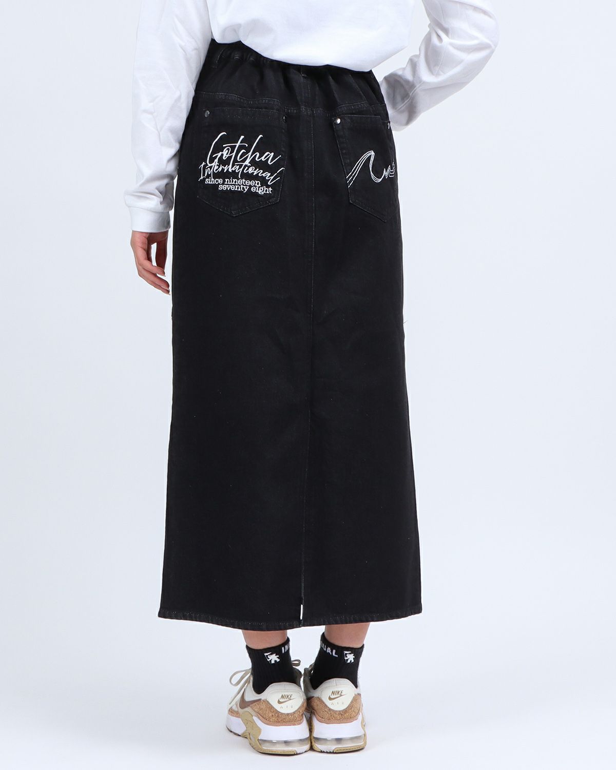 ブラック：161cm(Mサイズ着用)