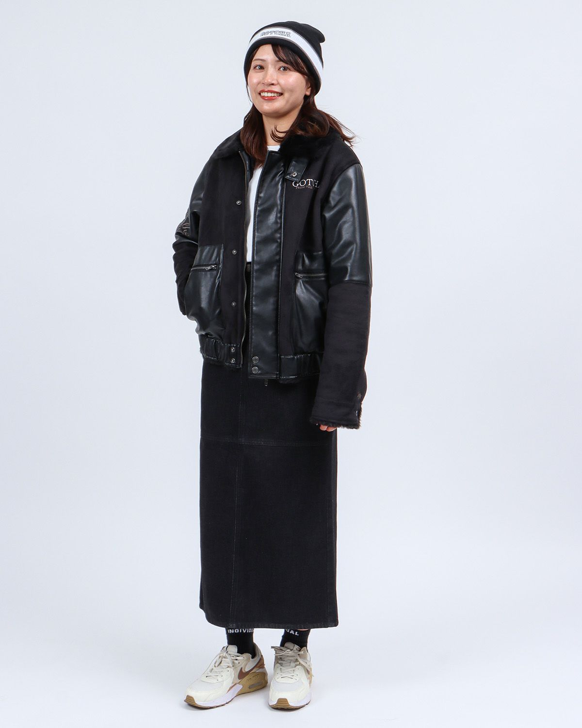 ブラック：161cm(Mサイズ着用)