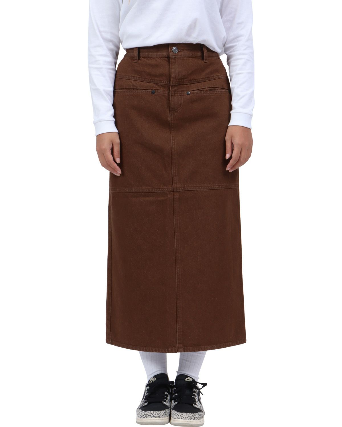 ブラウン：167cm(Lサイズ着用)