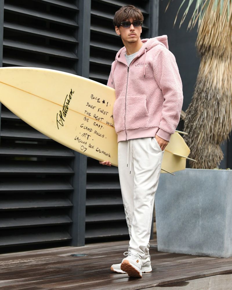 ピンクグレー：180cm/70kg(Lサイズ着用)