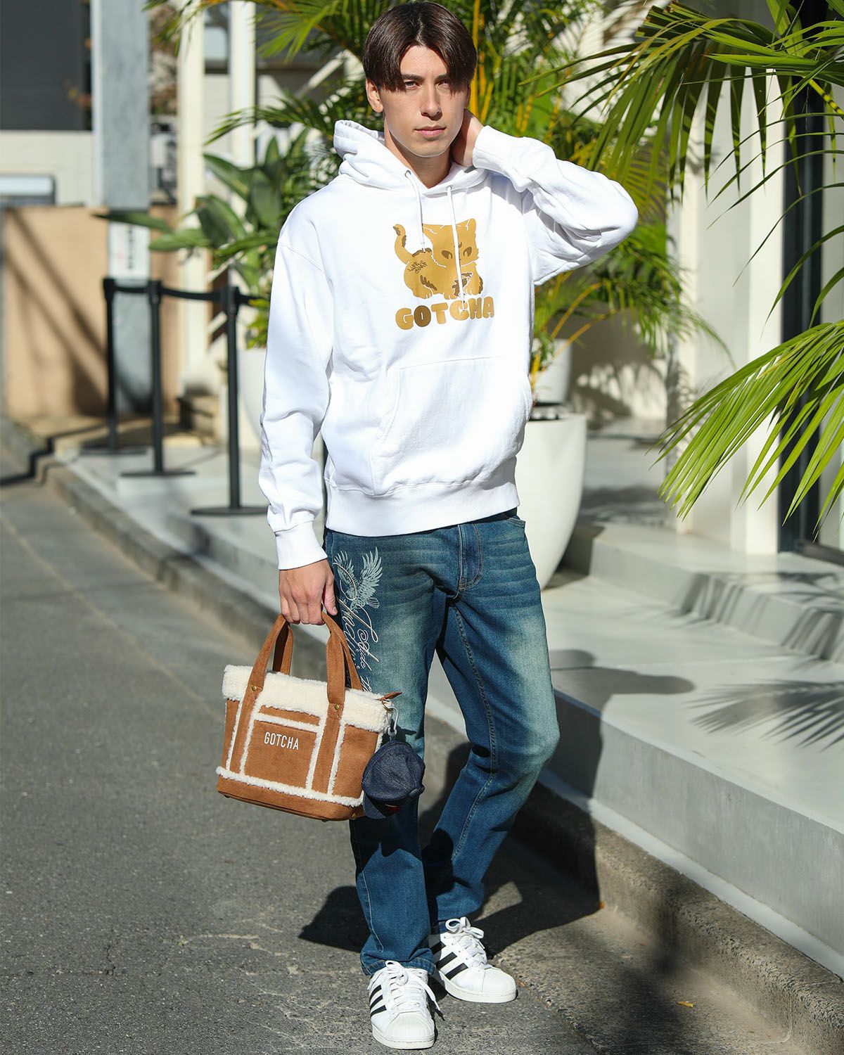 ホワイト：180cm/70kg(Lサイズ着用)