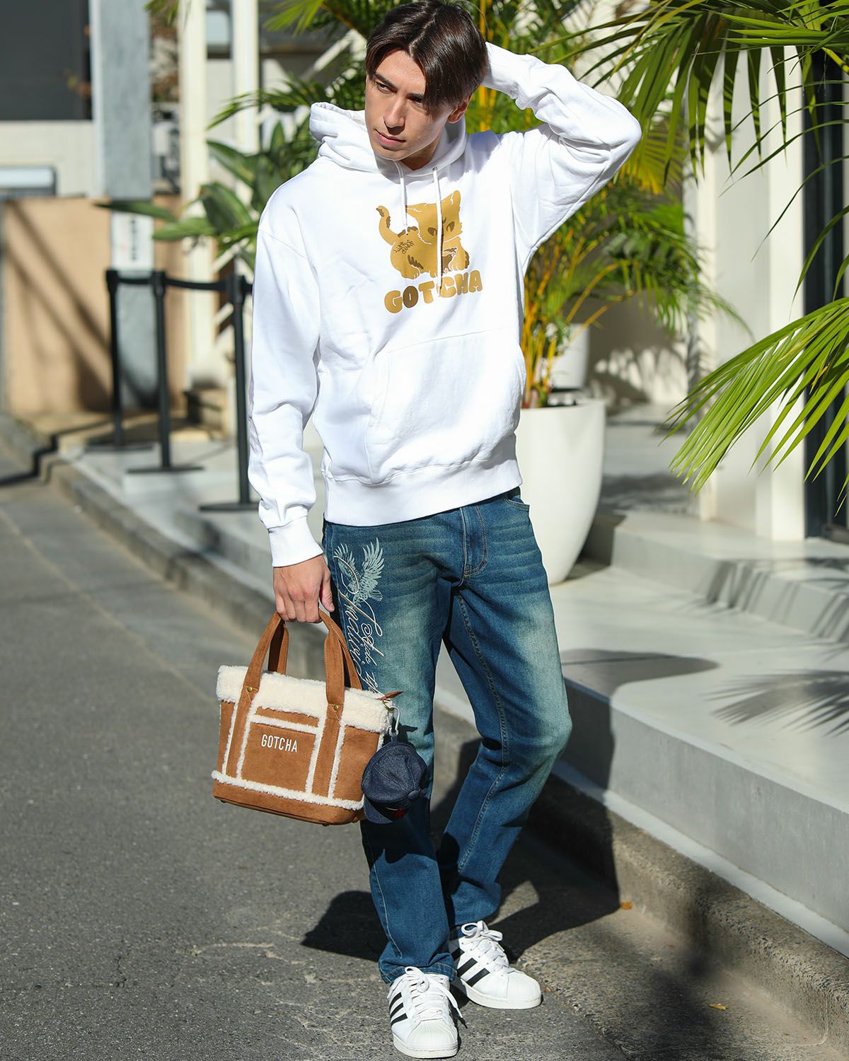 ホワイト：180cm/70kg(Lサイズ着用)