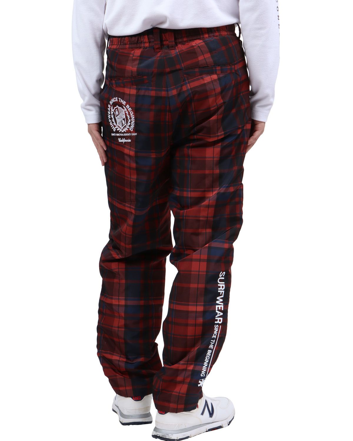 レッド：173cm63kg(Lサイズ着用)