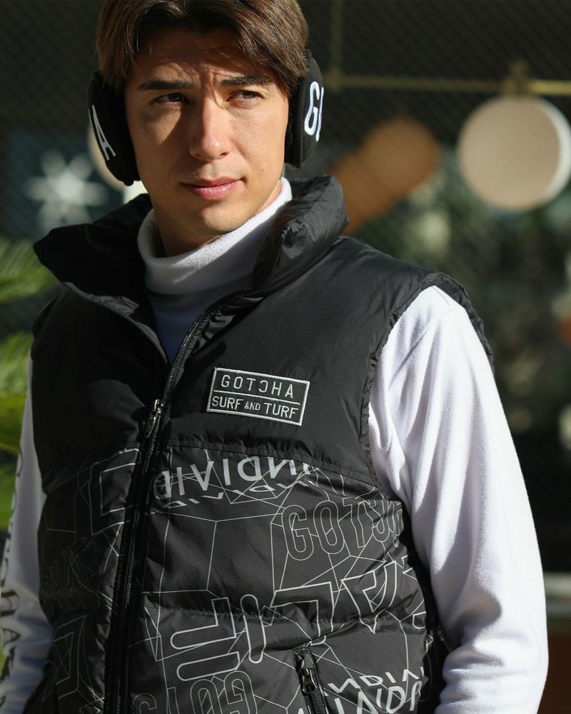 ブラック：180cm/70kg(Lサイズ着用)