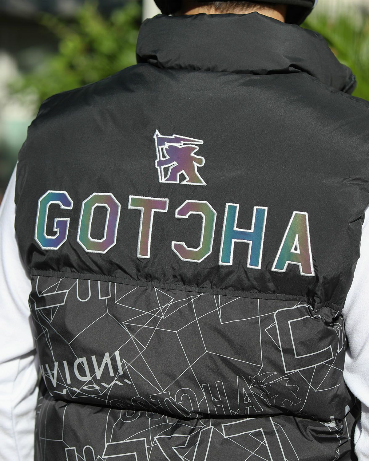 ブラック：180cm/70kg(Lサイズ着用)