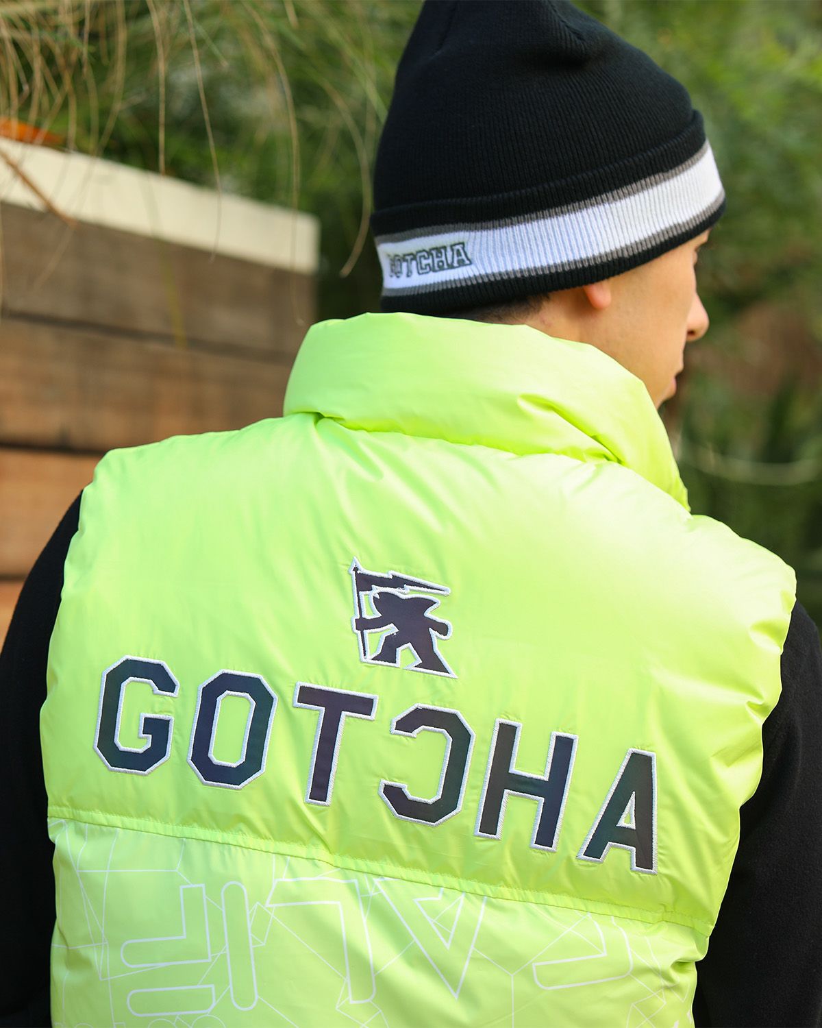 ライトイエロー：180cm/70kg(Lサイズ着用)