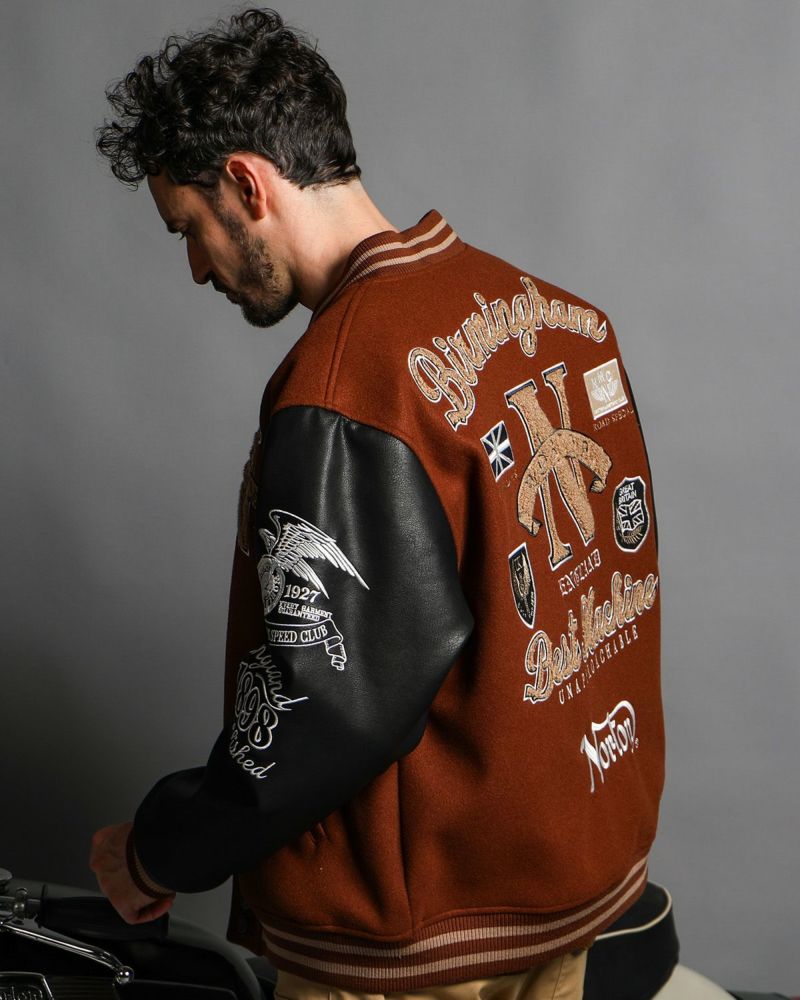 ブラウン:186cm(Lサイズ着用)