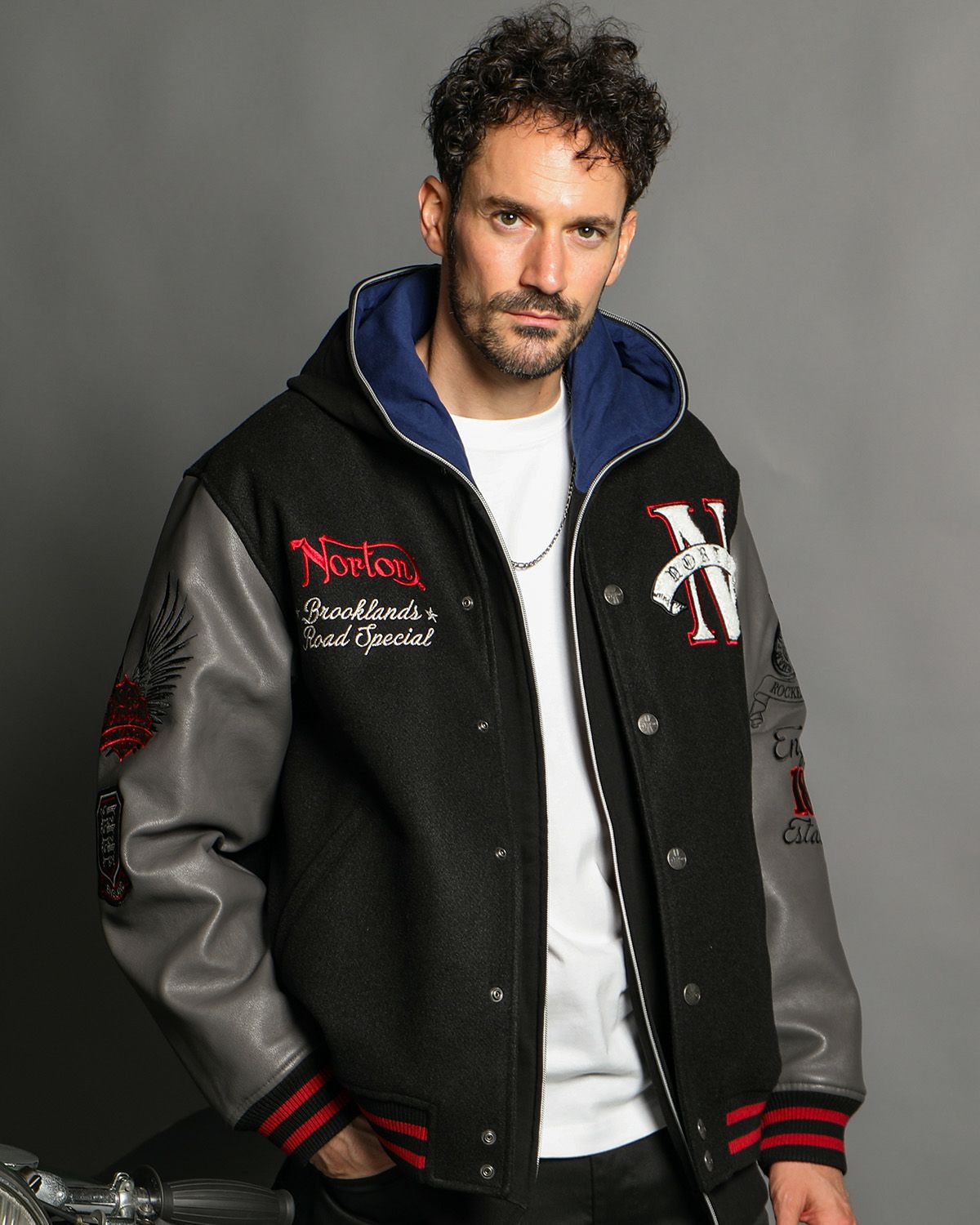 ブラック:186cm(Lサイズ着用)