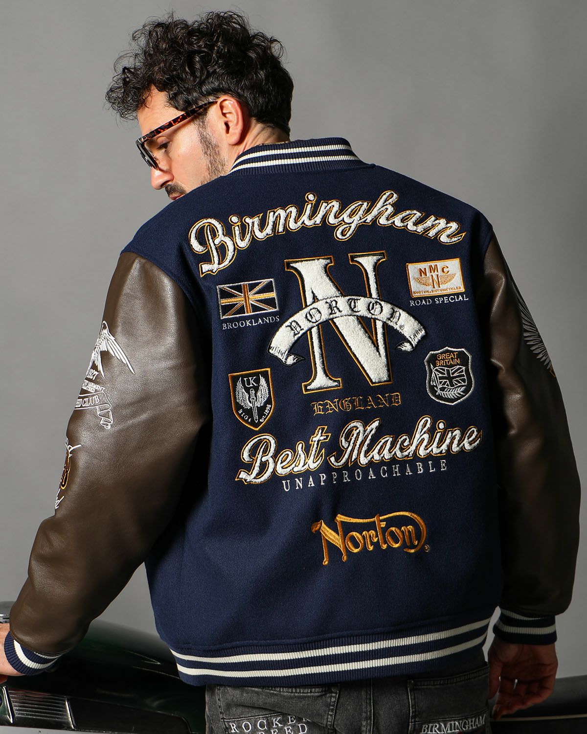 ネイビー:186cm(Lサイズ着用)