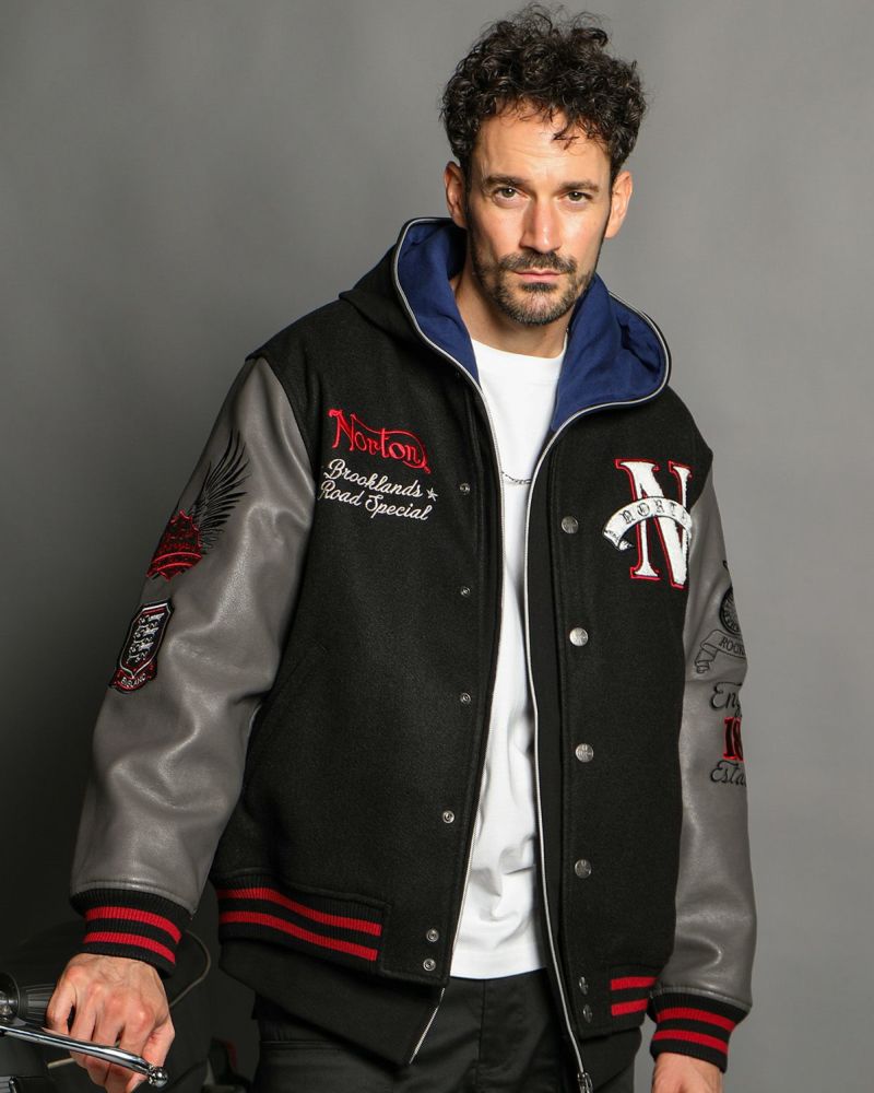 ブラック:186cm(Lサイズ着用)