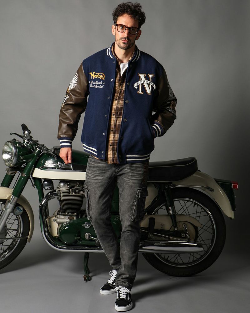 ネイビー:186cm(Lサイズ着用)