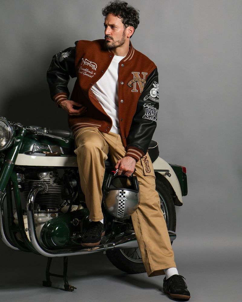 ブラウン:186cm(Lサイズ着用)