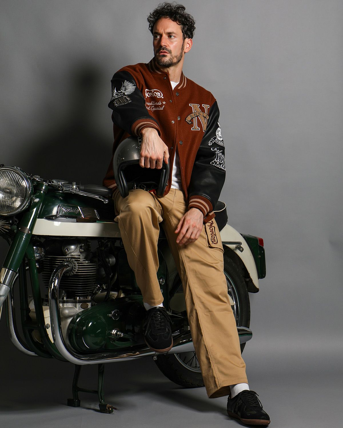 ブラウン:186cm(Lサイズ着用)