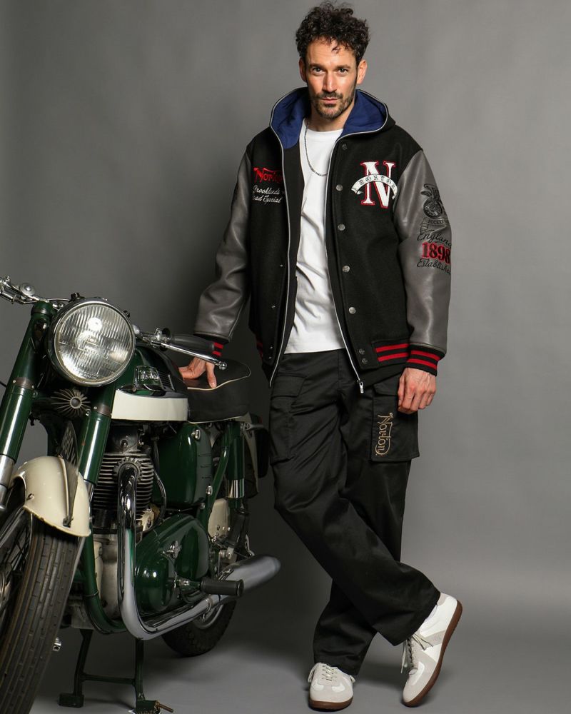 ブラック:186cm(Lサイズ着用)