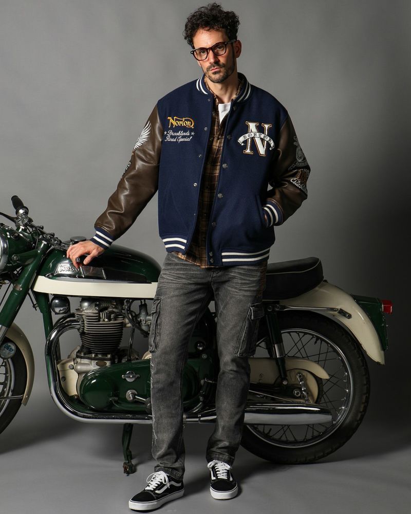 ネイビー:186cm(Lサイズ着用)