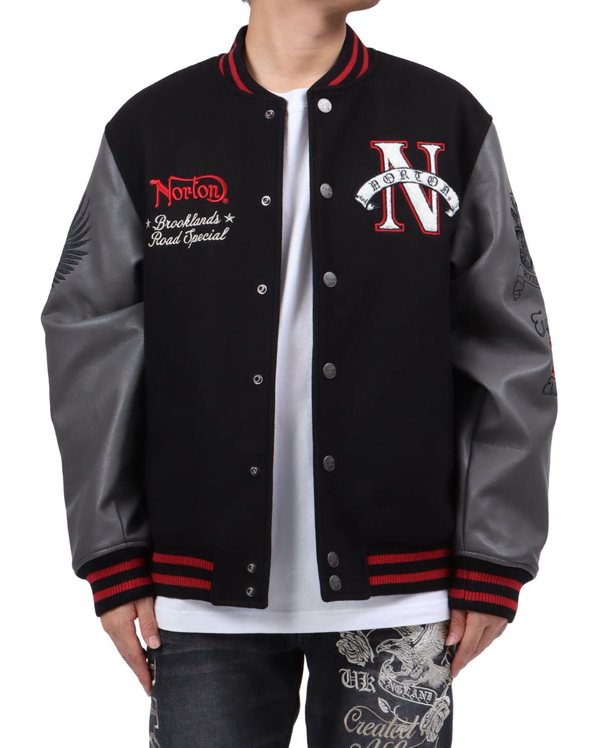 ブラック：173cm63kg(Lサイズ着用)