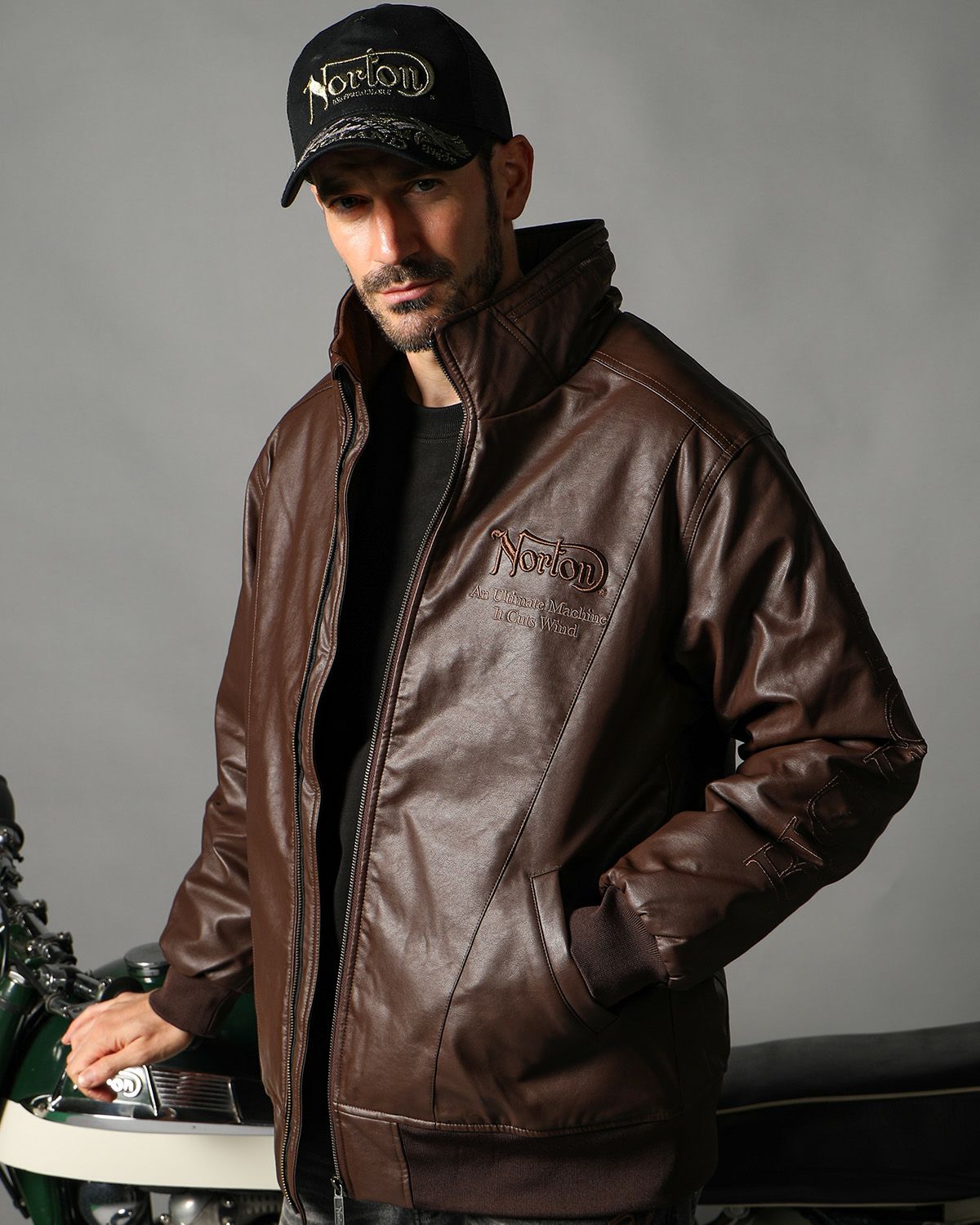 ダークブラウン:186cm(Lサイズ着用)