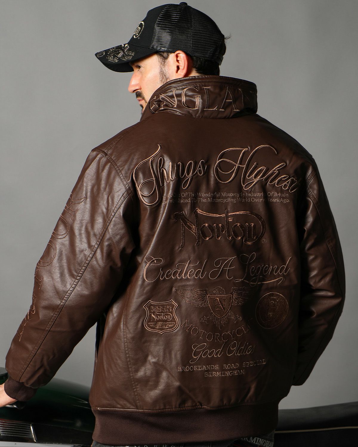 ダークブラウン:186cm(Lサイズ着用)