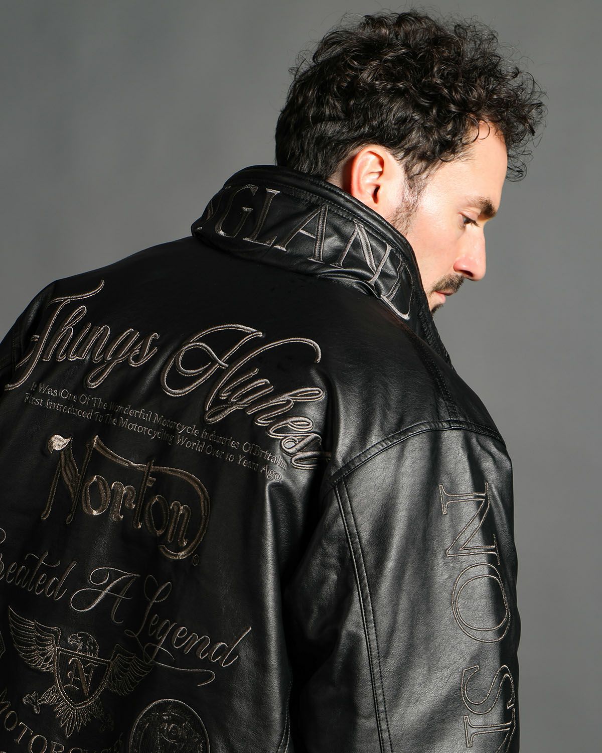 ブラック:186cm(Lサイズ着用)